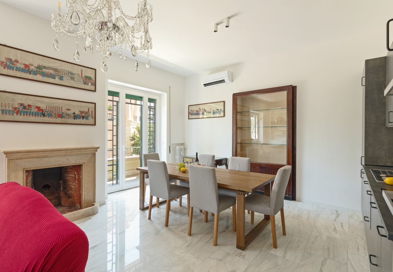 Appartamento a Roma - Bright and Spacious Family Apartment in Parioli