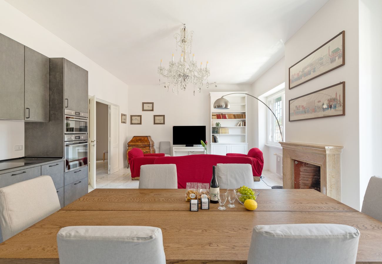 Appartamento a Roma - Bright and Spacious Family Apartment in Parioli