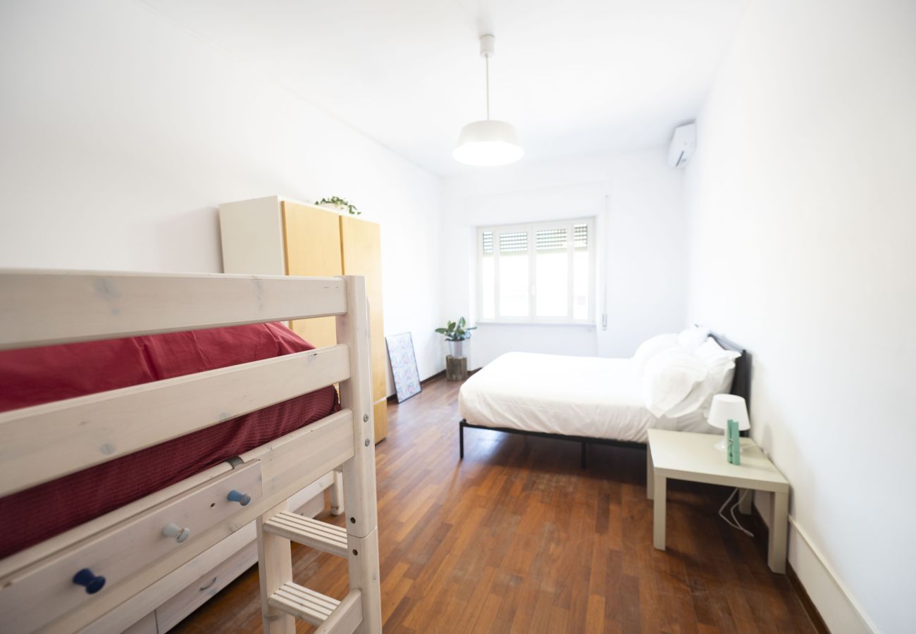 Appartamento a Roma - Lightsome and Large Family Apartment