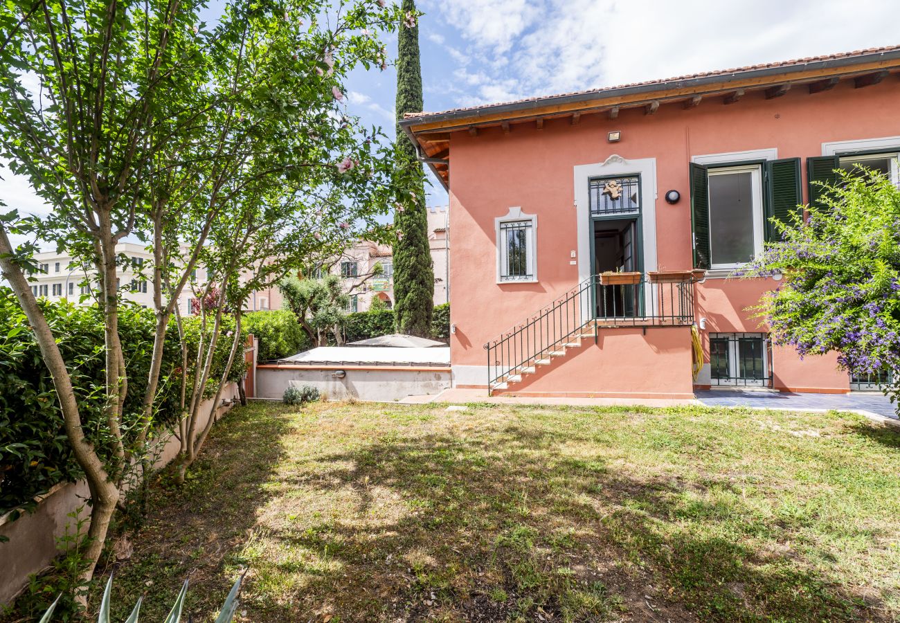 Appartamento a Roma - Lovely 2BR House in Beautiful Green Area