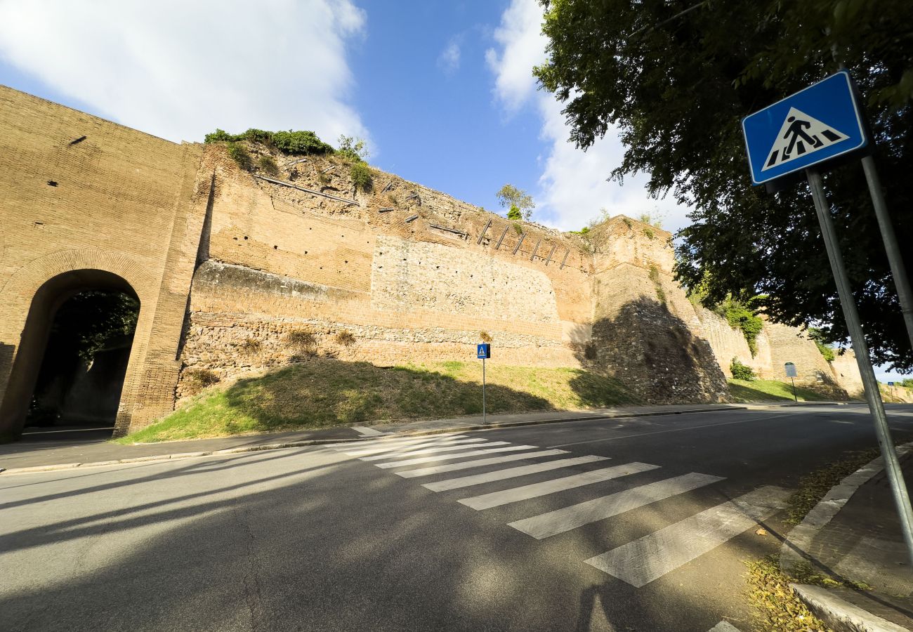 Appartamento a Roma - Lovely Garden Apartment in Beautiful San Saba