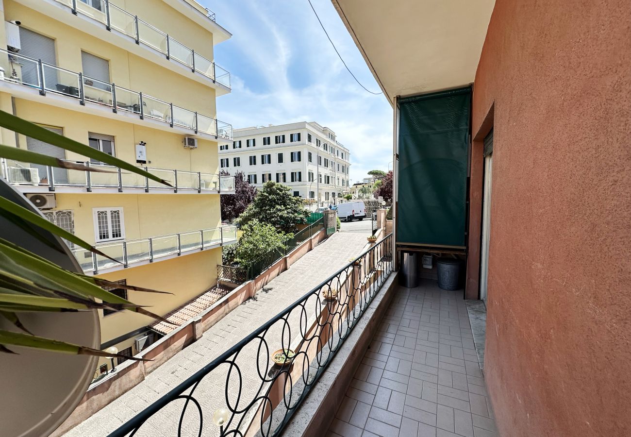 Apartment in Rome - Lightsome and Large Family Apartment
