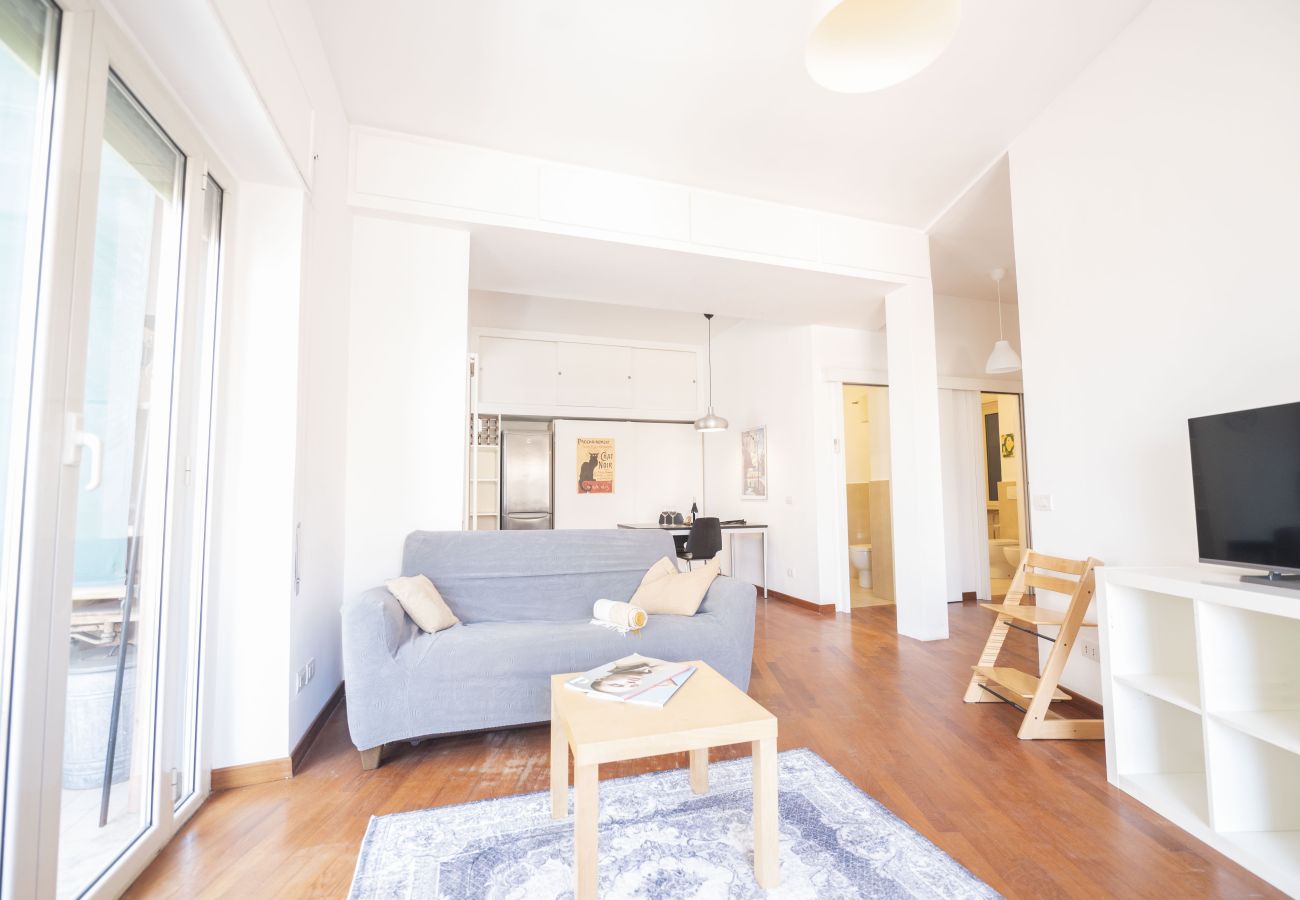 Apartment in Rome - Lightsome and Large Family Apartment