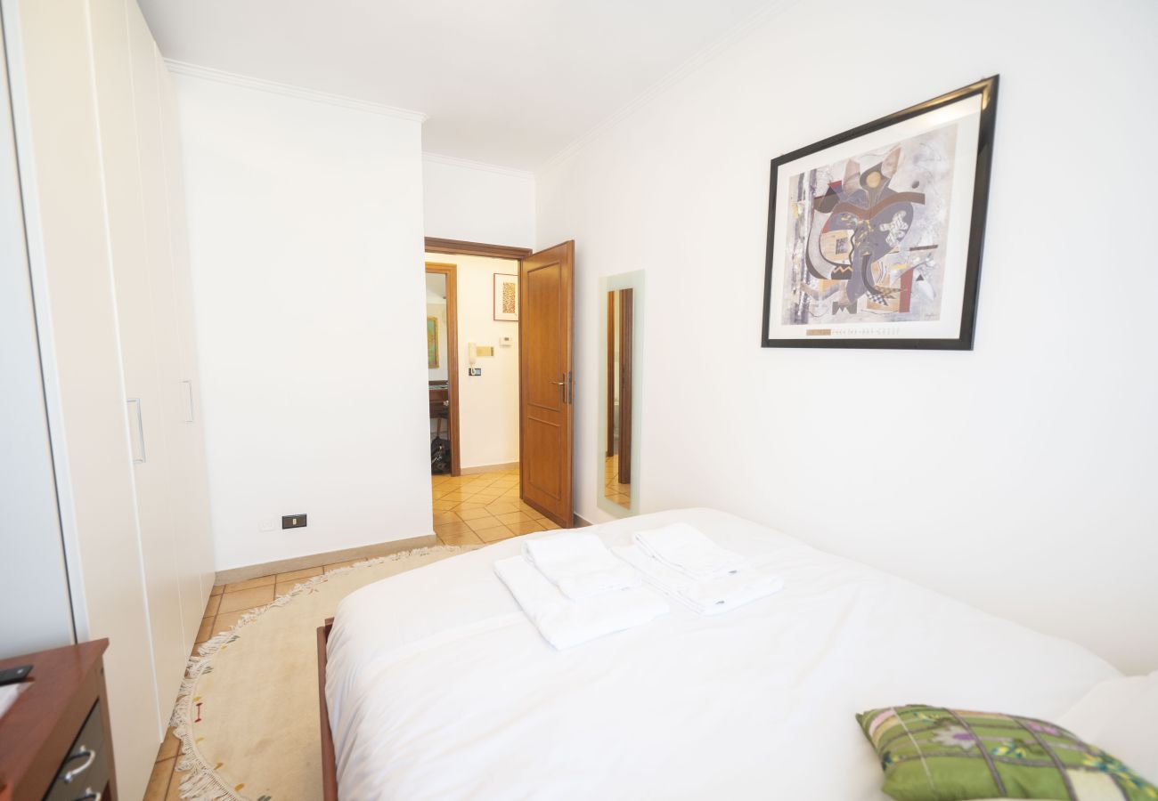 Apartment in Rome - Luminous 2BR Family Apartment in Residential Area