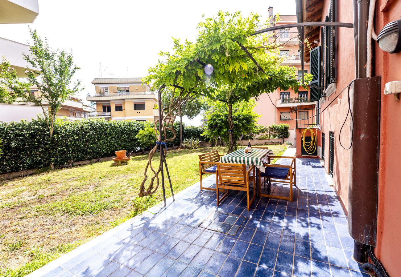 Apartment in Rome - Lovely 2BR House in Beautiful Green Area