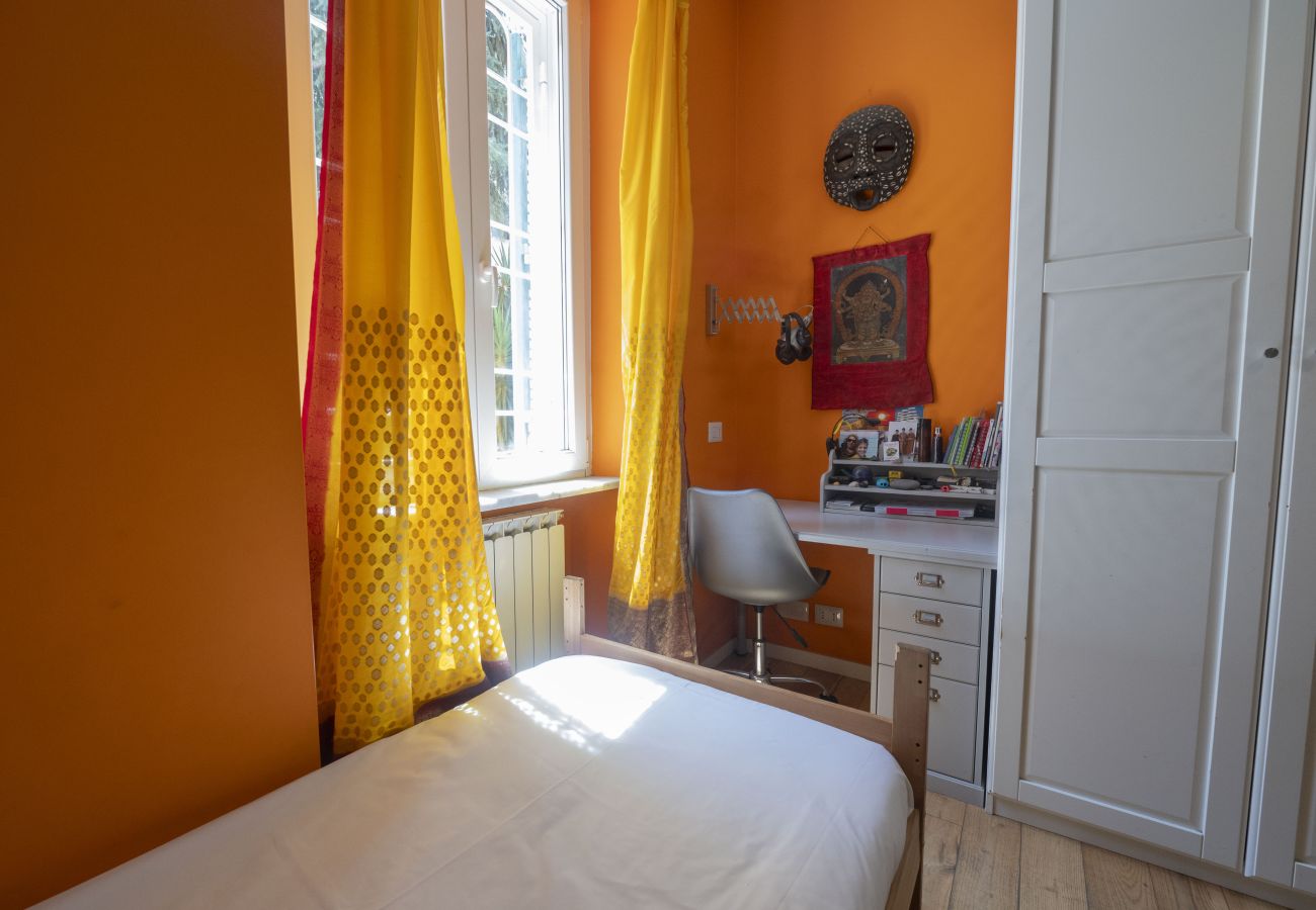 Apartment in Rome - Testaccio Colourful and Charming 2BR Apartment