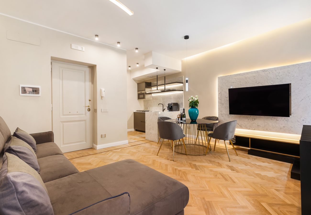 Apartment in Rome - Spanish Steps Modern Gem