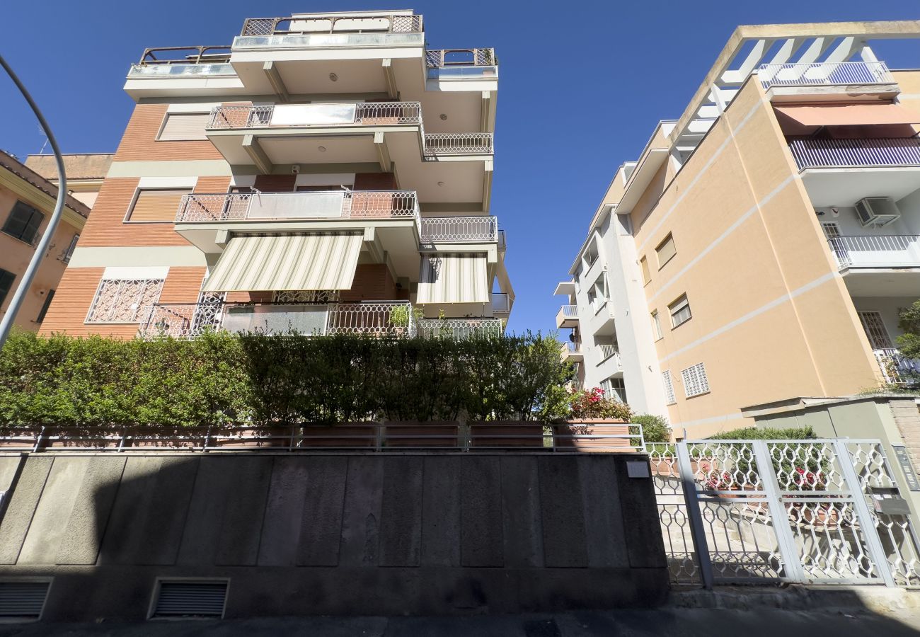 Apartment in Rome - Caffarella Park Terraced 2BR Apartment