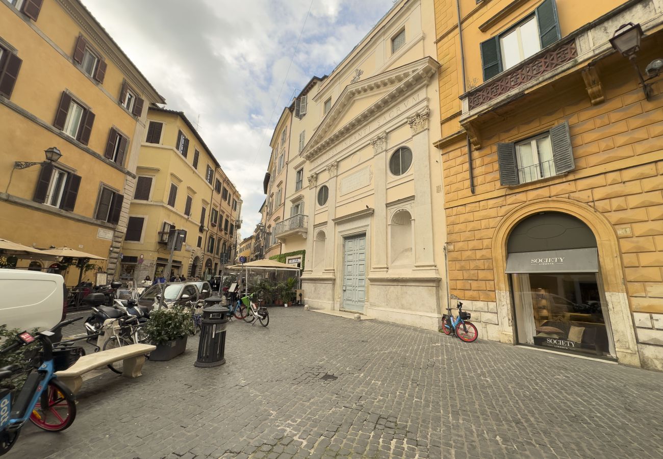 Apartment in Rome - Cozy 2BR Apartment near Piazza Navona