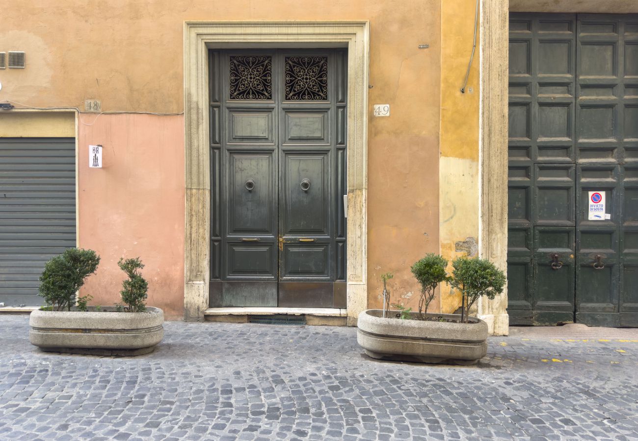 Apartment in Rome - Cozy 2BR Apartment near Piazza Navona